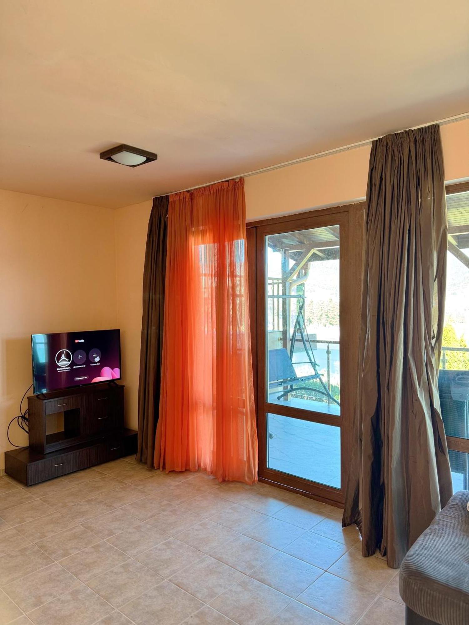 Vip Complex Hotel Сърница Екстериор снимка