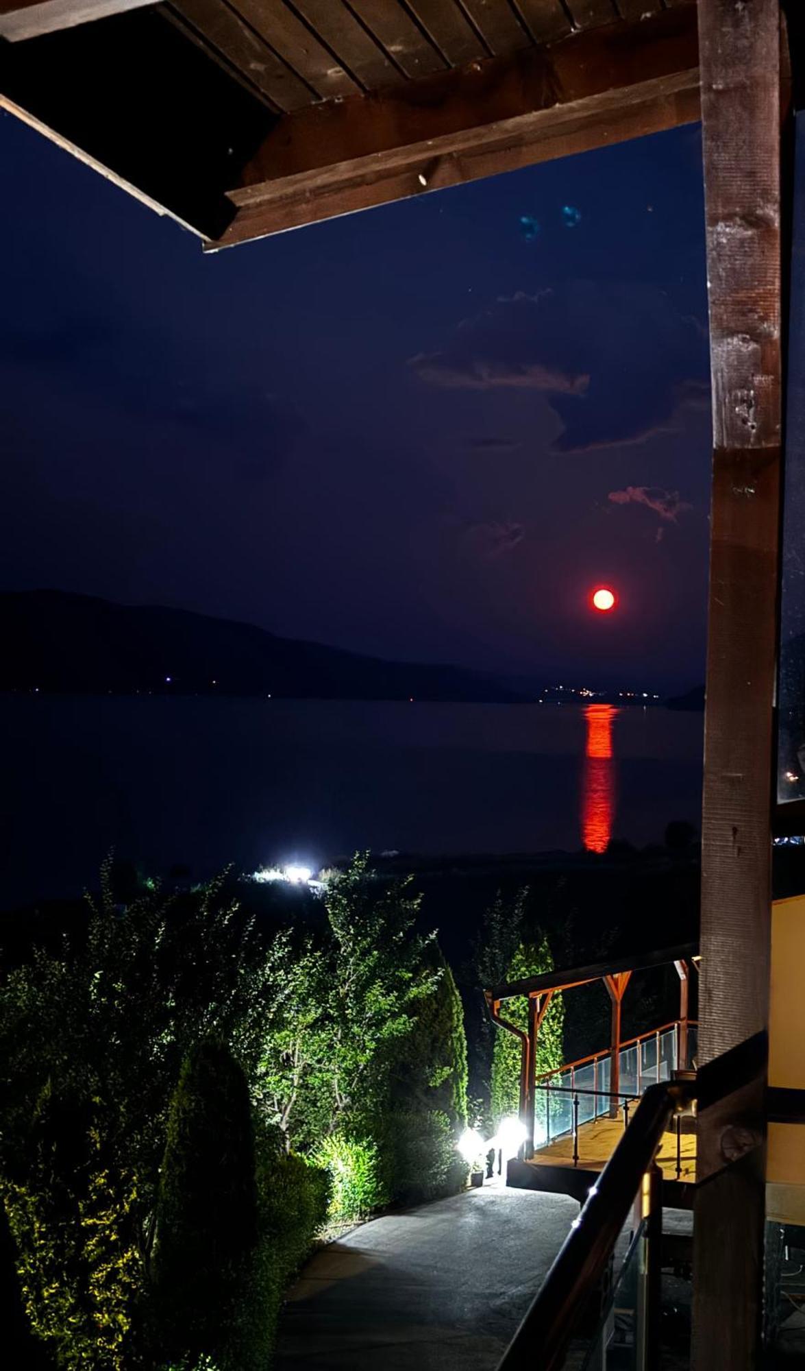 Vip Complex Hotel Сърница Екстериор снимка